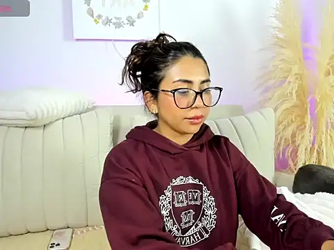  Sweet ary online show from February 3, 2026, 2:53 am