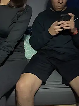 melanie090909 online show from January 12, 2026, 4:29 am