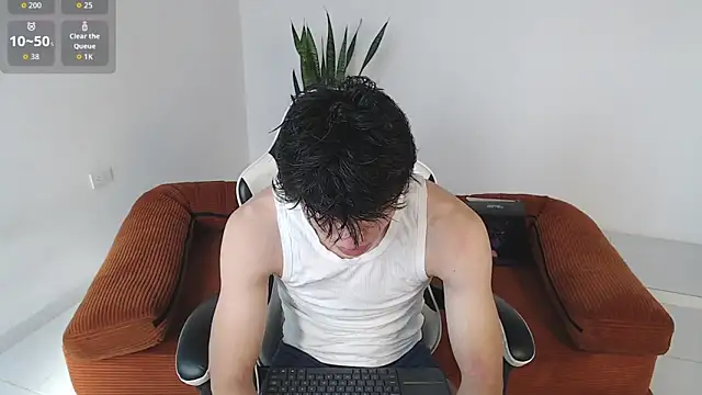 DarrenColleen online show from April 18, 2026, 1:26 pm