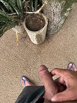 Snapshot of dogfrota chatting on January 11, 2026, 7:30 pm dogfrota online show from January 11, 2026, 7:30 pm