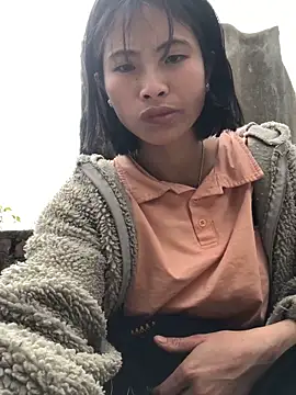 Snapshot of sun-shii chatting on February 5, 2026, 5:56 am sun-shii online show from February 5, 2026, 5:56 am