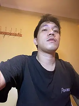 Snapshot of asian_guy67 chatting on January 15, 2026, 6:22 pm asian guy67 online show from January 15, 2026, 6:22 pm