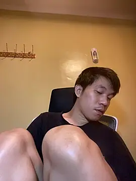 Snapshot of asian_guy67 chatting on February 5, 2026, 4:39 am asian guy67 online show from February 5, 2026, 4:39 am