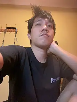 Snapshot of asian_guy67 chatting on February 19, 2026, 12:01 pm asian guy67 online show from February 19, 2026, 12:01 pm