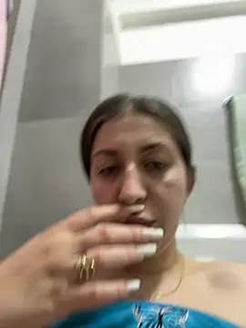 dalia0710 online show from March 7, 2026, 9:23 pm