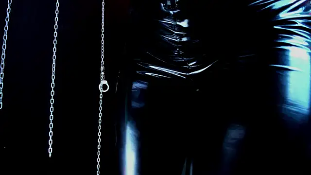 LucyStonne online show from April 14, 2026, 8:15 pm