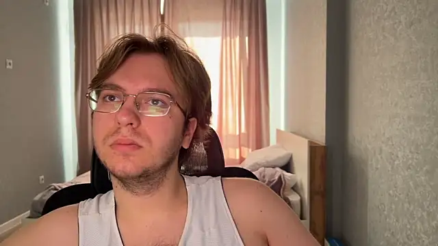 HairyVit online show from March 2, 2026, 7:37 am