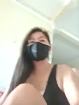 Lyly-68688 online show from April 13, 2026, 2:28 am