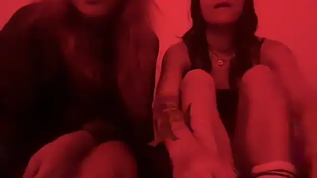 Snapshot of insideofmaggie chatting on August 3, 2026, 11:52 pm insideofmaggie online show from August 3, 2026, 11:52 pm