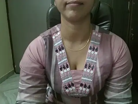 Snapshot of Adaa7 chatting on May 15, 2026, 9:05 am Adaa7 online show from May 15, 2026, 9:05 am