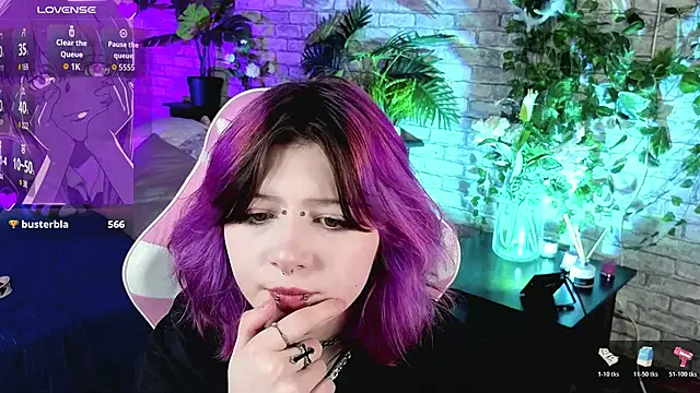 Ashley Veil online show from April 16, 2026, 9:39 pm