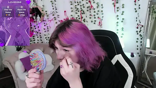 Ashley Veil online show from April 17, 2026, 8:56 pm