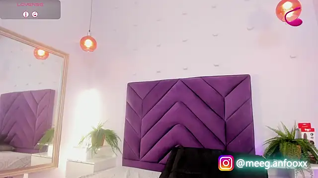 Meeganfoox online show from February 13, 2026, 3:57 am