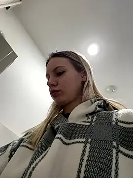 cherry25 online show from January 18, 2026, 6:50 am