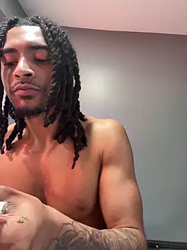 Mellyj053 online show from April 20, 2026, 7:37 pm