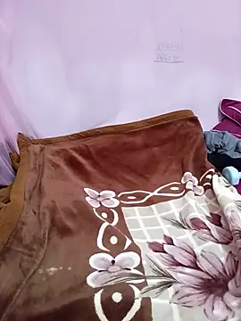 Snapshot of Phoebe-e chatting on February 16, 2026, 2:35 pm Phoebe-e online show from February 16, 2026, 2:35 pm