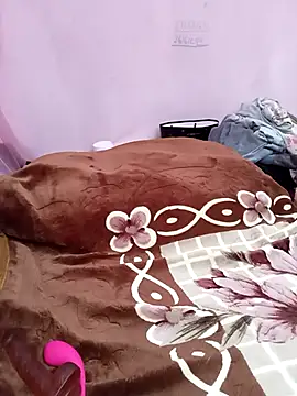 Snapshot of Phoebe-e chatting on March 11, 2026, 2:06 am Phoebe-e online show from March 11, 2026, 2:06 am