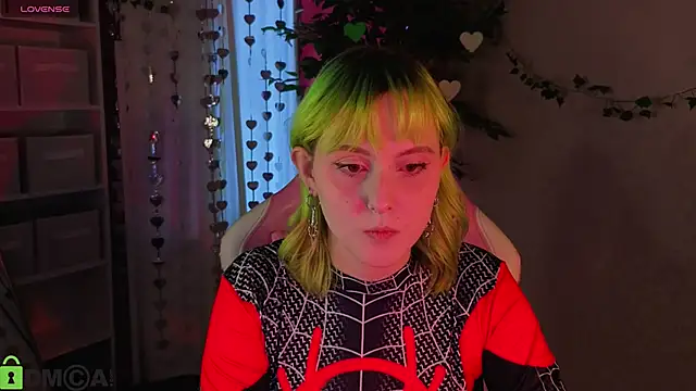 Snapshot of Roziett_Belle chatting on February 21, 2026, 9:10 am Roziett Belle online show from February 21, 2026, 9:10 am