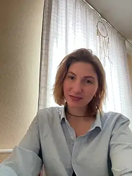 Snapshot of _Crystal_2 chatting on February 7, 2026, 1:26 pm Crystal 2 online show from February 7, 2026, 1:26 pm