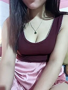 Snapshot of Ngocmai_lazdy chatting on May 4, 2026, 2:40 am Ngocmai lazdy online show from May 4, 2026, 2:40 am