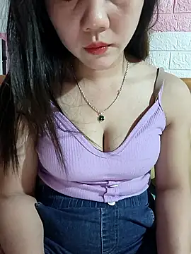 Snapshot of Ngocmai_lazdy chatting on May 6, 2026, 1:27 pm Ngocmai lazdy online show from May 6, 2026, 1:27 pm
