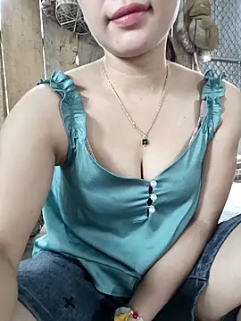 Snapshot of Ngocmai_lazdy chatting on May 20, 2026, 5:57 am Ngocmai lazdy online show from May 20, 2026, 5:57 am