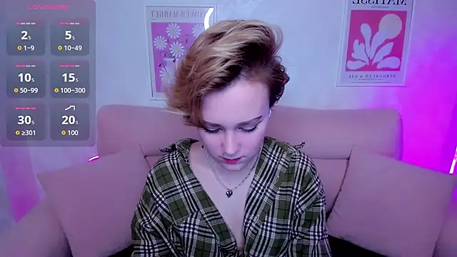 Ellie Heavenly online show from February 8, 2026, 1:42 am