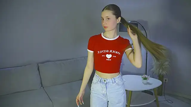 AleenKilogan online show from January 13, 2026, 9:25 am