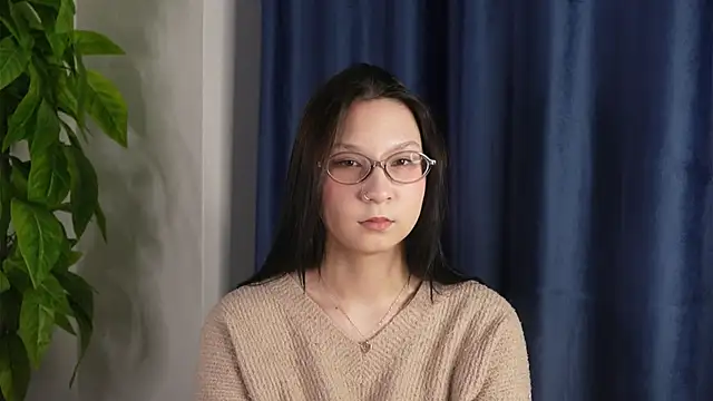 CecilaHilgers online show from January 14, 2026, 5:24 am