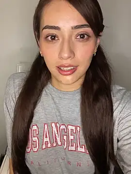 anny bianchy online show from February 11, 2026, 5:34 am