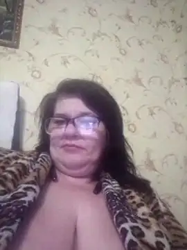 NysiOlsen online show from April 4, 2026, 9:56 pm