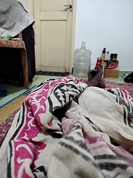 Snapshot of TamilBoy3007 chatting on February 11, 2026, 12:54 pm TamilBoy3007 online show from February 11, 2026, 12:54 pm