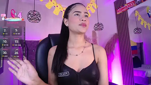 Snapshot of Violet_Collins1 chatting on July 17, 2026, 9:08 pm Violet Collins1 online show from July 17, 2026, 9:08 pm
