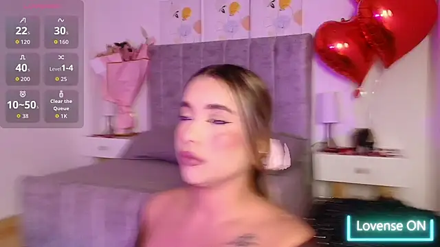 Lucy Carson  online show from February 15, 2026, 3:47 am