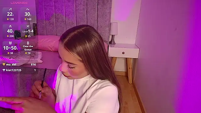 Lucy Carson  online show from March 15, 2026, 3:45 am