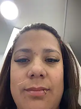 Snapshot of Pretty__Milf chatting on February 26, 2026, 9:19 am Pretty Milf online show from February 26, 2026, 9:19 am