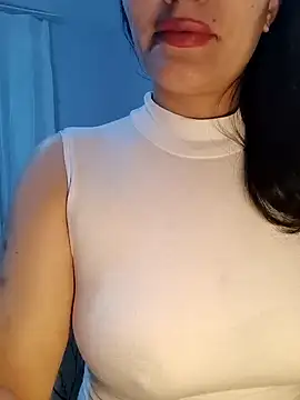 Snapshot of Karanfilim chatting on February 14, 2026, 9:55 pm Karanfilim online show from February 14, 2026, 9:55 pm