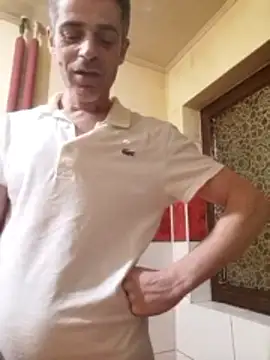 Snapshot of Ianne150 chatting on January 14, 2026, 10:36 pm Ianne150 online show from January 14, 2026, 10:36 pm