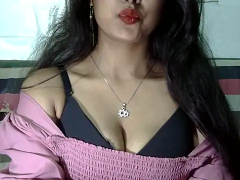 sexy-iram online show from February 23, 2026, 6:00 am