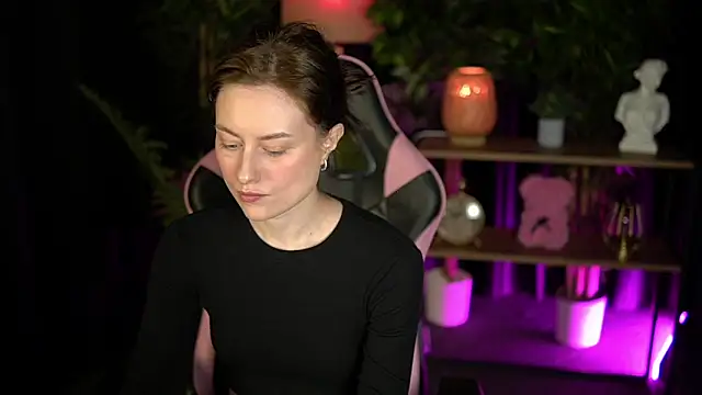 baby luna xo online show from February 15, 2026, 5:09 pm