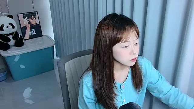 yuki-888 online show from April 7, 2026, 8:04 am