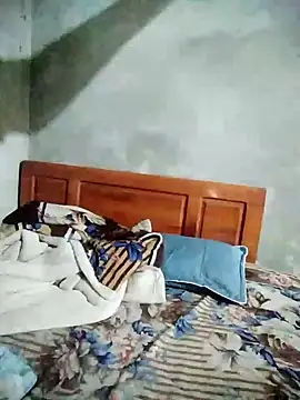 out-lustt online show from March 23, 2026, 10:58 pm