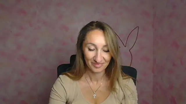 Diana Sweeet  online show from April 7, 2026, 5:52 am