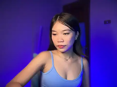 lovely amara19 online show from April 19, 2026, 6:10 pm