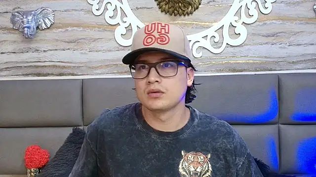 Danner Alaia online show from February 25, 2026, 8:40 pm