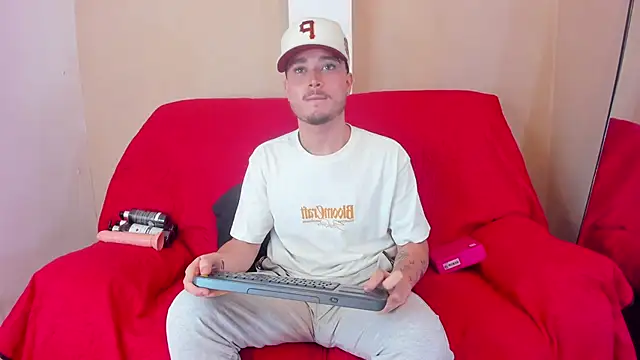 Salvattore Muller online show from April 9, 2026, 5:40 pm