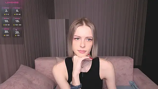 Snapshot of kittie_like18 chatting on April 30, 2026, 1:01 am kittie like18 online show from April 30, 2026, 1:01 am