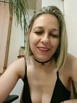 Snapshot of AdaJoy chatting on May 8, 2026, 10:26 pm AdaJoy online show from May 8, 2026, 10:26 pm