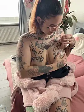 Snapshot of NyxTattoo chatting on February 2, 2026, 10:36 am NyxTattoo online show from February 2, 2026, 10:36 am