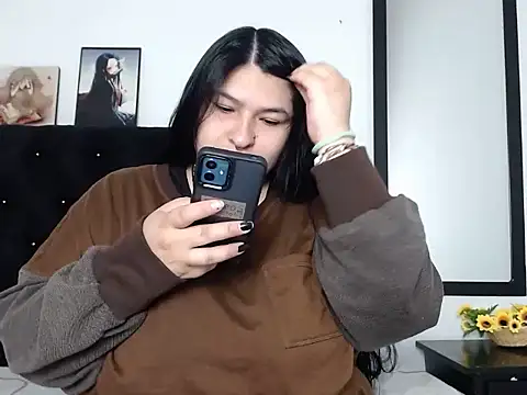 LauraHorny69 online show from March 8, 2026, 1:37 pm